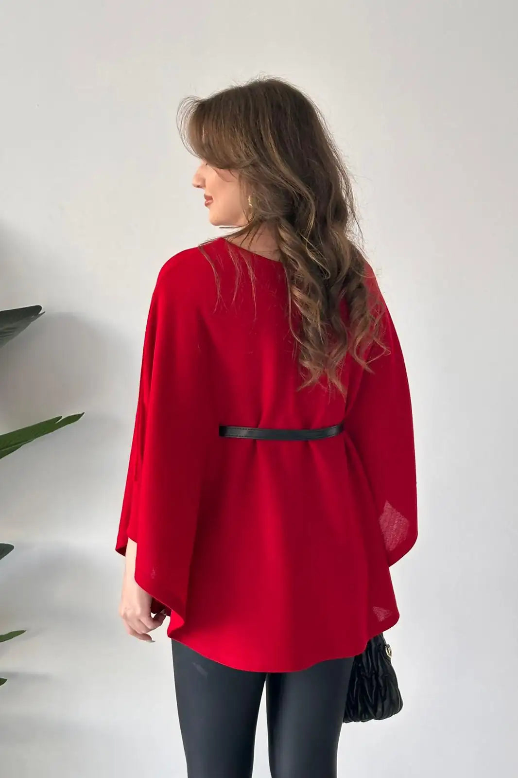 Dobromiła™ | Ponczo Dzianinowe z Paskiem i Złotą Klamrą